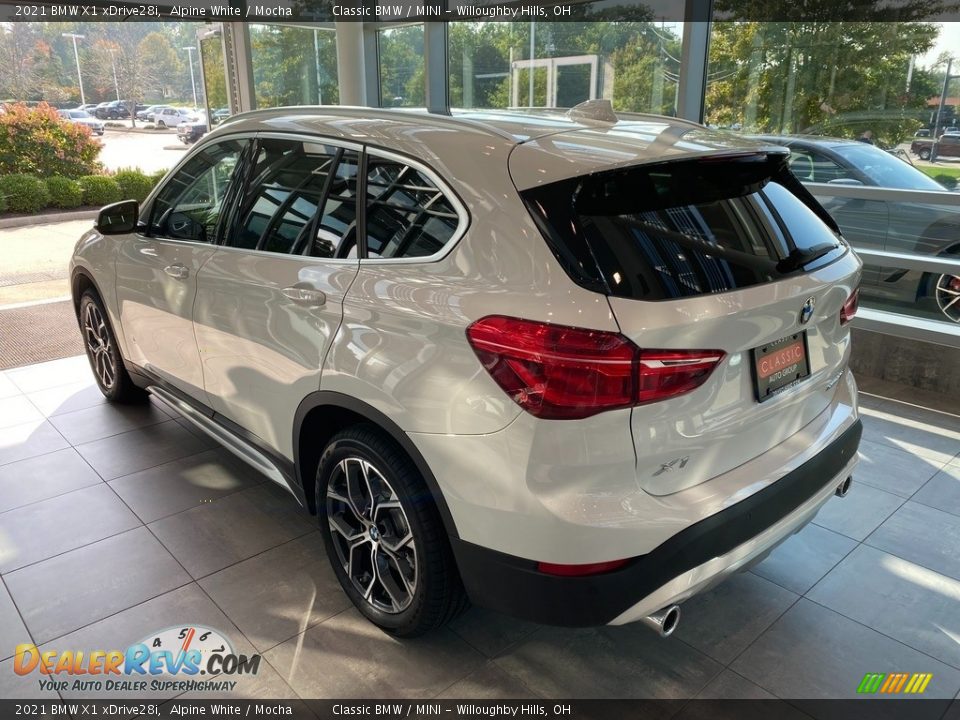 2021 BMW X1 xDrive28i Alpine White / Mocha Photo #2