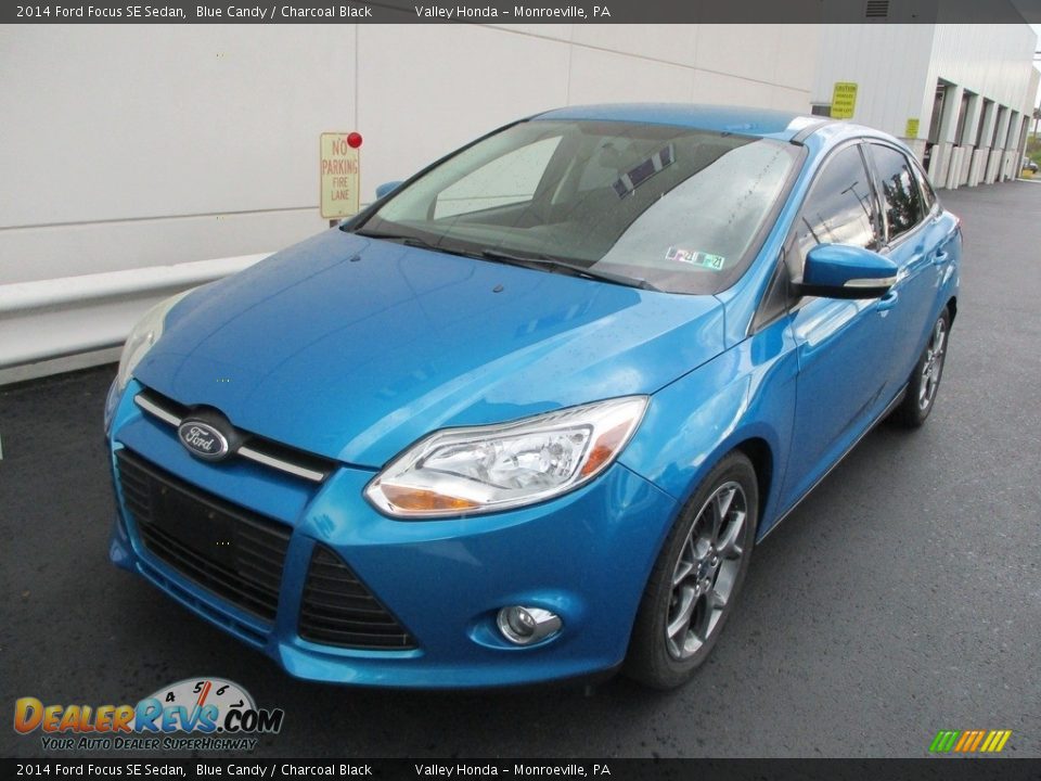 2014 Ford Focus SE Sedan Blue Candy / Charcoal Black Photo #10