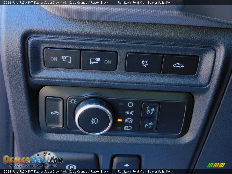 Controls of 2021 Ford F150 SVT Raptor SuperCrew 4x4 Photo #19