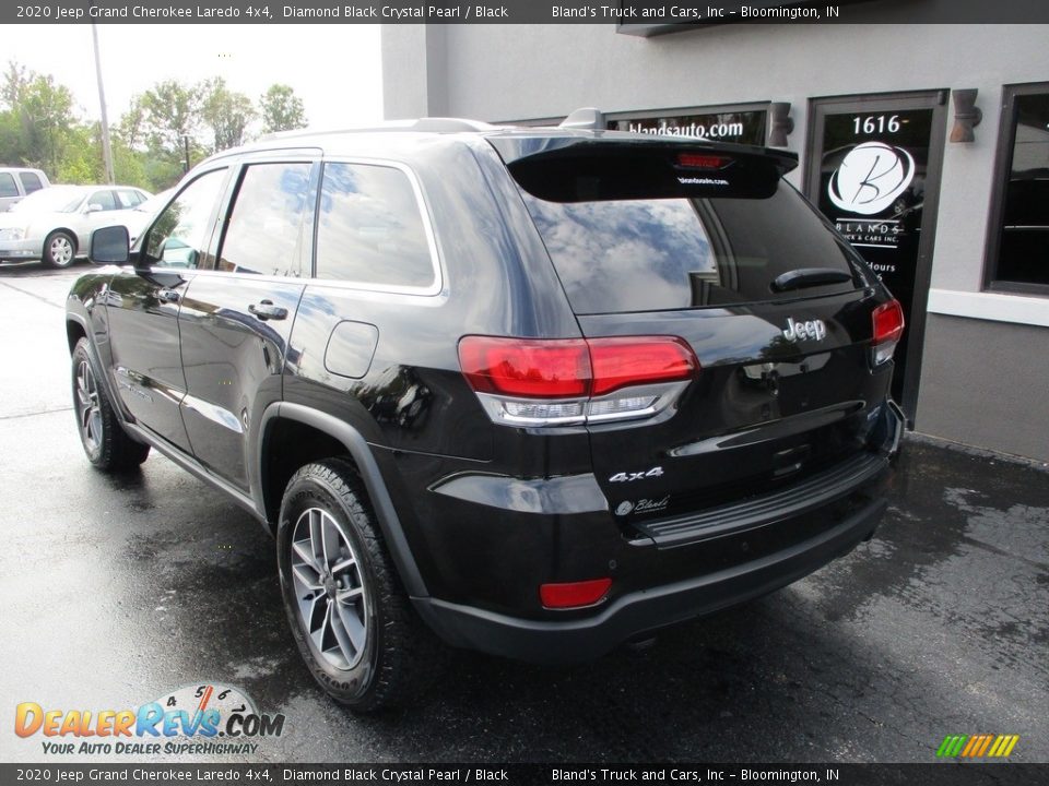 2020 Jeep Grand Cherokee Laredo 4x4 Diamond Black Crystal Pearl / Black Photo #3