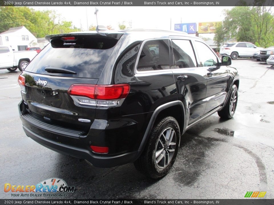 2020 Jeep Grand Cherokee Laredo 4x4 Diamond Black Crystal Pearl / Black Photo #4