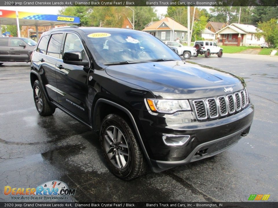 2020 Jeep Grand Cherokee Laredo 4x4 Diamond Black Crystal Pearl / Black Photo #5