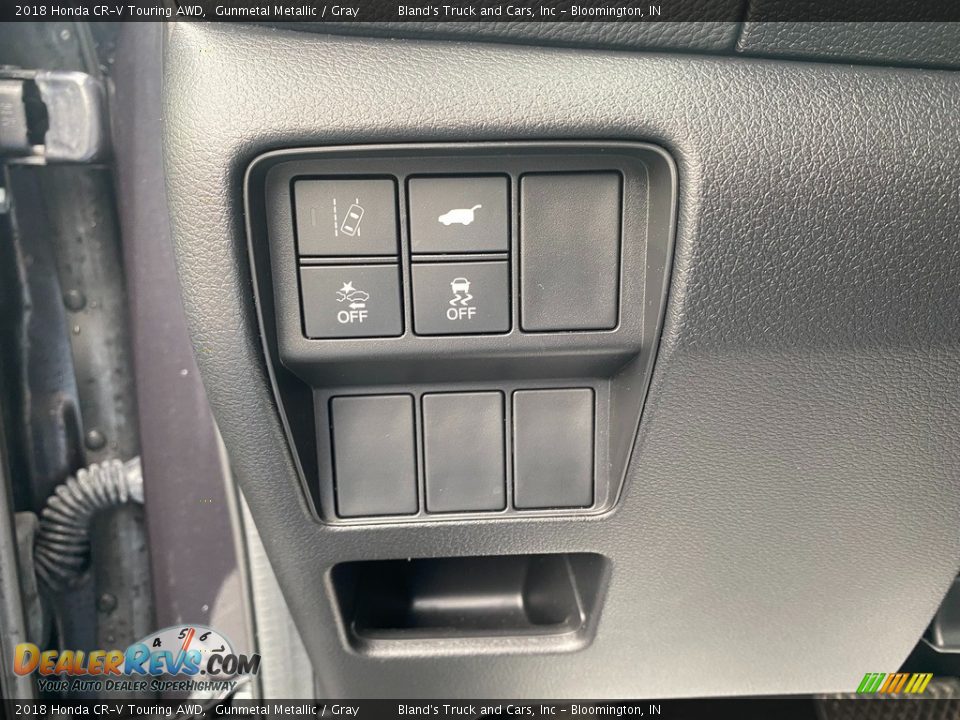 Controls of 2018 Honda CR-V Touring AWD Photo #23