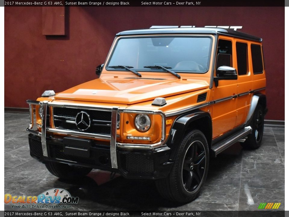 Front 3/4 View of 2017 Mercedes-Benz G 63 AMG Photo #6