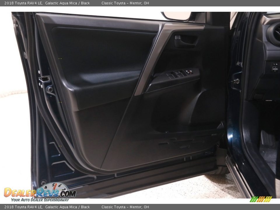 2018 Toyota RAV4 LE Galactic Aqua Mica / Black Photo #4