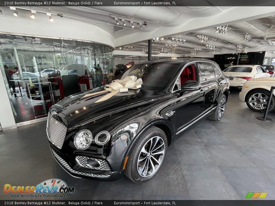 Front 3/4 View of 2018 Bentley Bentayga W12 Mulliner Photo #17