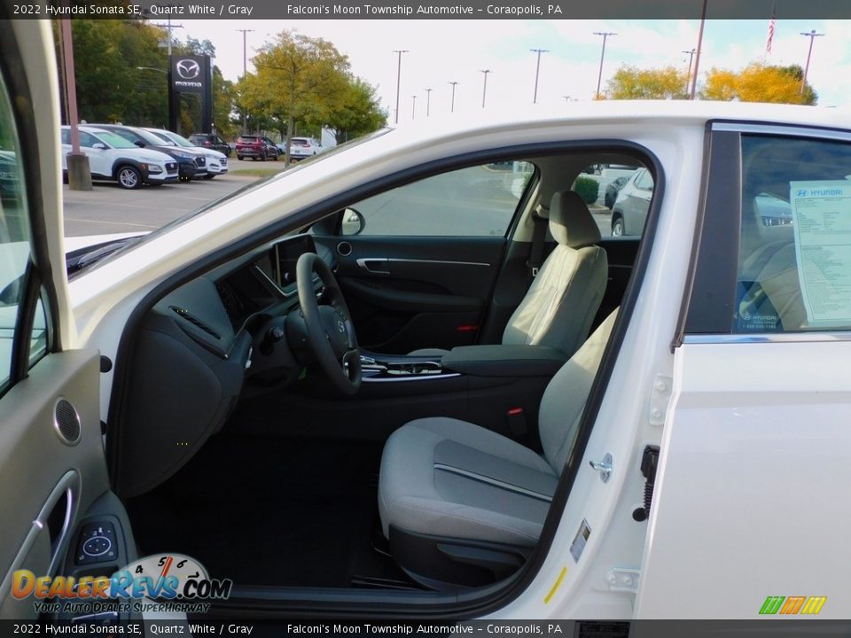 2022 Hyundai Sonata SE Quartz White / Gray Photo #11