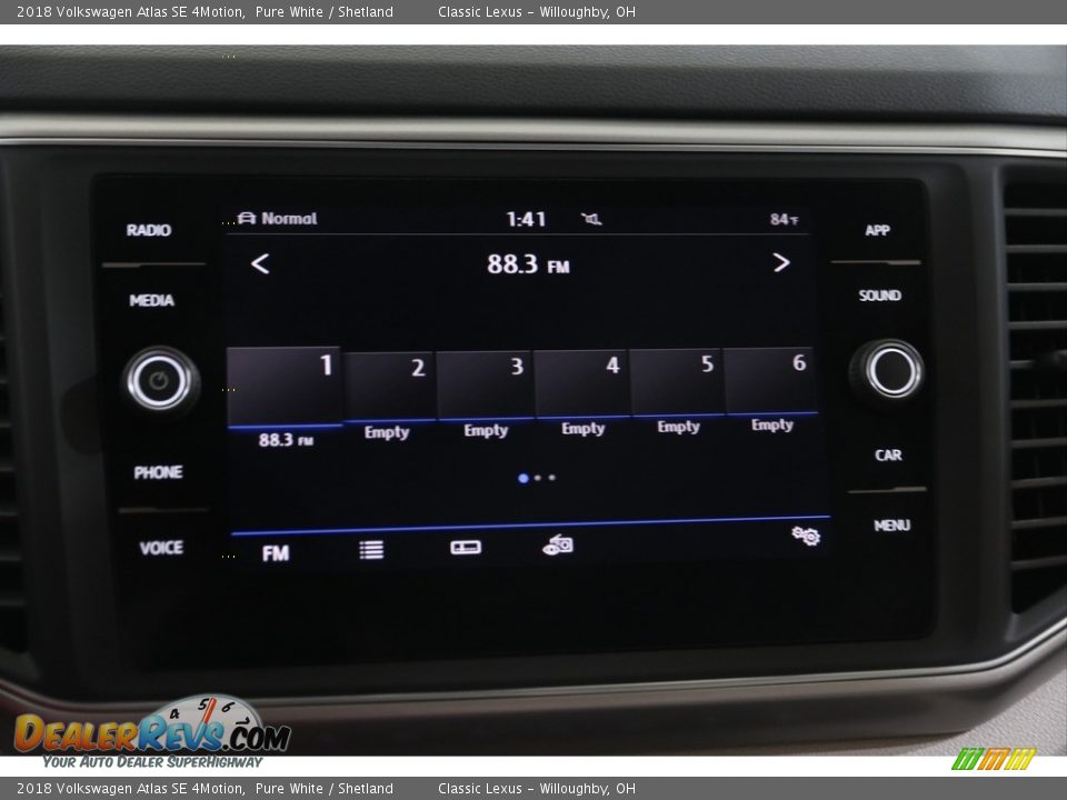 2018 Volkswagen Atlas SE 4Motion Pure White / Shetland Photo #10