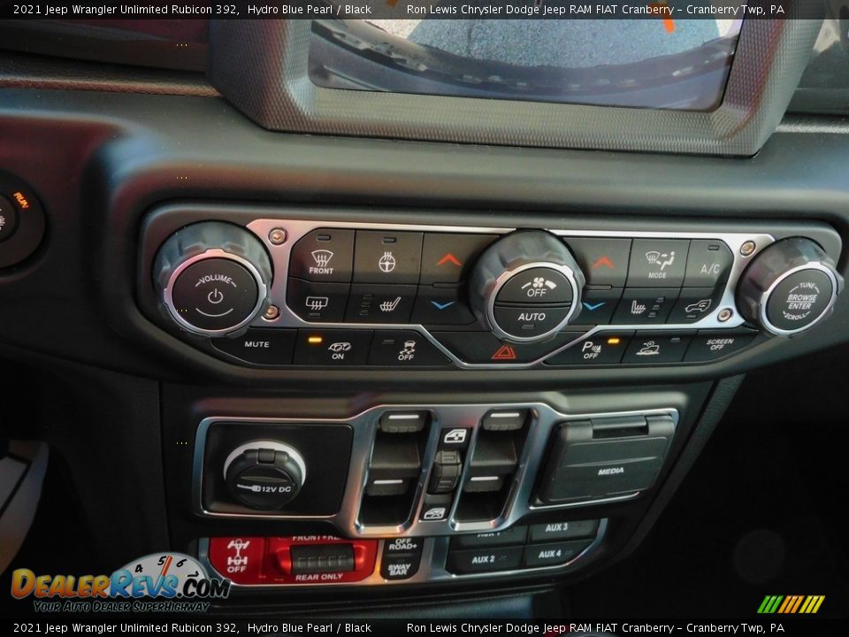 Controls of 2021 Jeep Wrangler Unlimited Rubicon 392 Photo #18