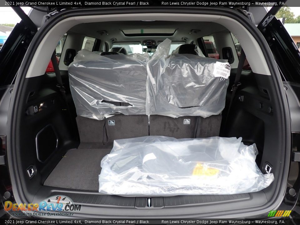 2021 Jeep Grand Cherokee L Limited 4x4 Diamond Black Crystal Pearl / Black Photo #5