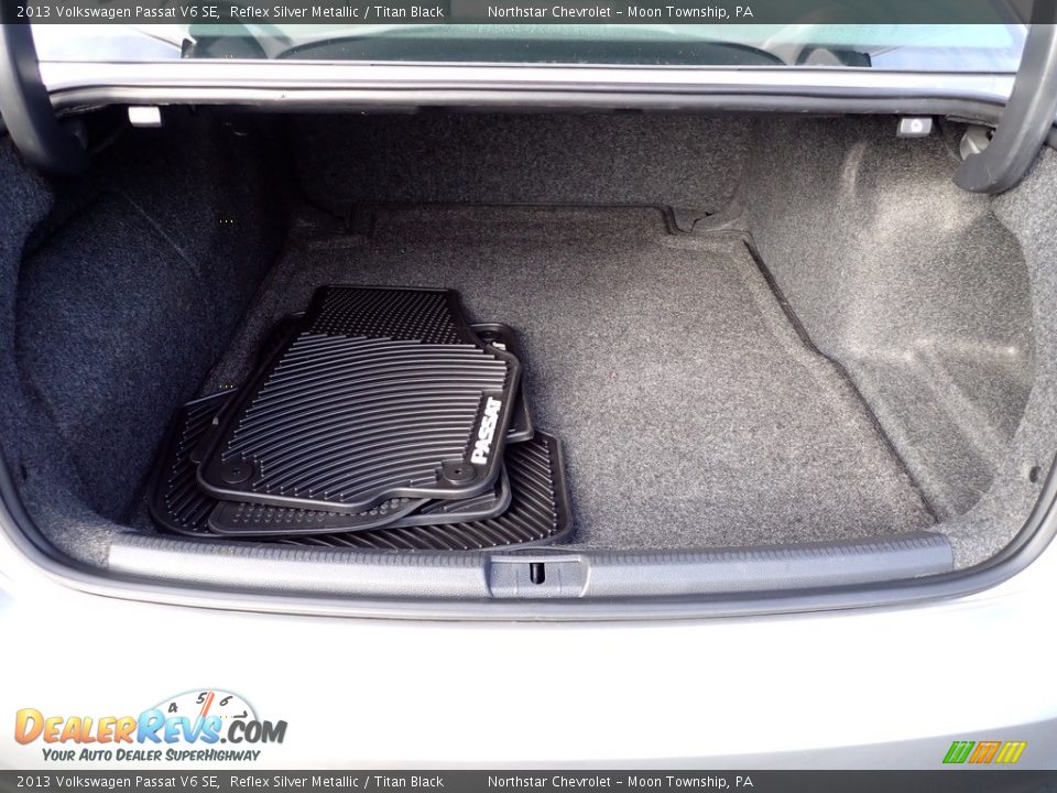 2013 Volkswagen Passat V6 SE Trunk Photo #7