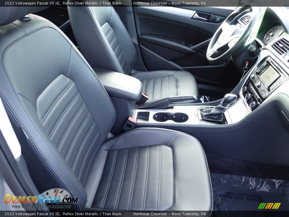 Front Seat of 2013 Volkswagen Passat V6 SE Photo #15