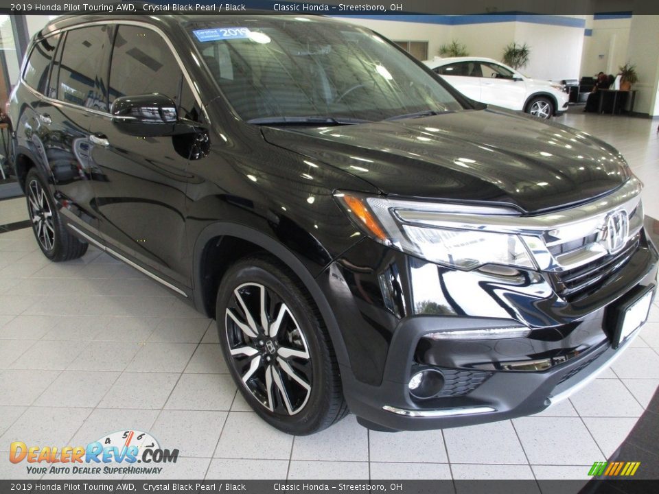 2019 Honda Pilot Touring AWD Crystal Black Pearl / Black Photo #3