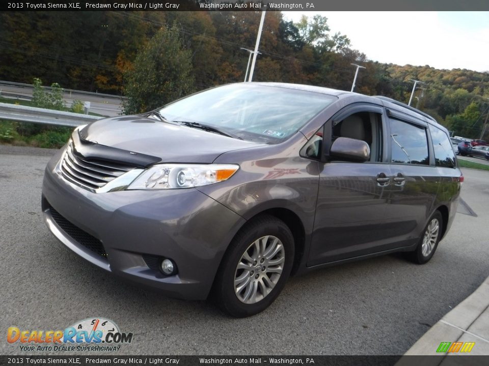 2013 Toyota Sienna XLE Predawn Gray Mica / Light Gray Photo #11