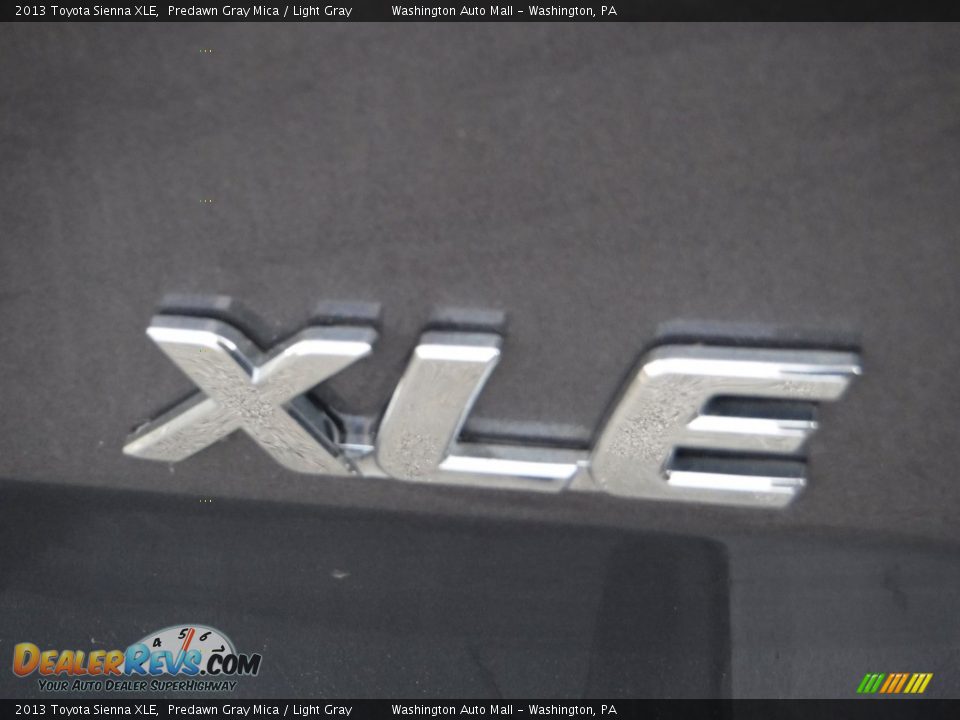 2013 Toyota Sienna XLE Predawn Gray Mica / Light Gray Photo #16