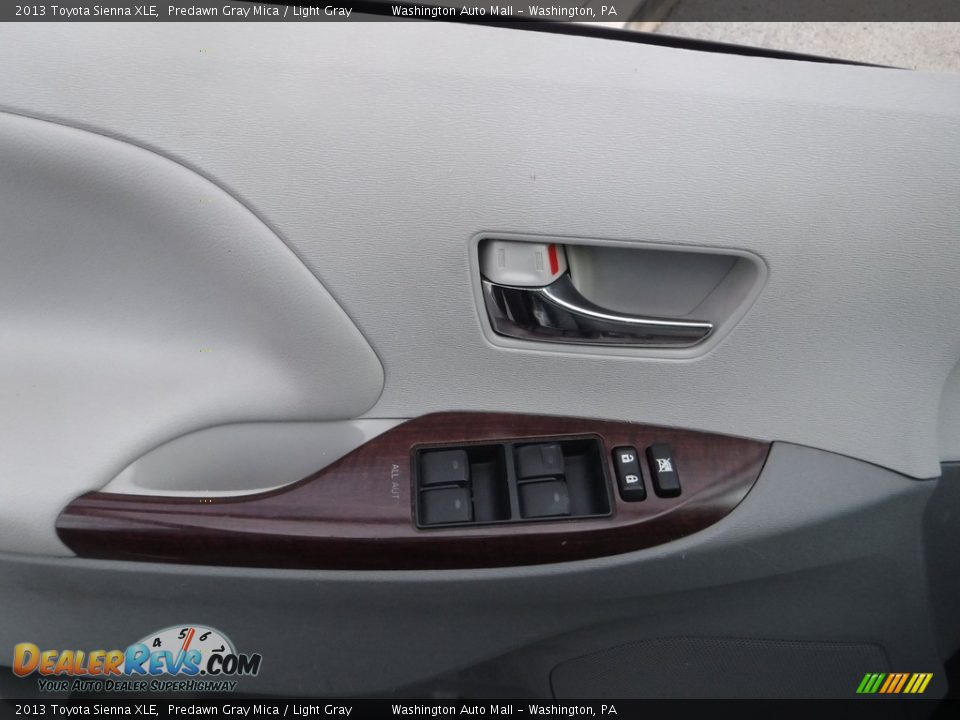 2013 Toyota Sienna XLE Predawn Gray Mica / Light Gray Photo #19
