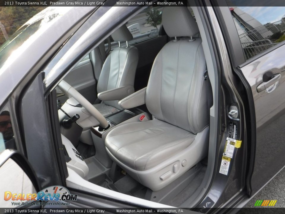 2013 Toyota Sienna XLE Predawn Gray Mica / Light Gray Photo #21