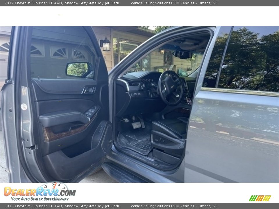 2019 Chevrolet Suburban LT 4WD Shadow Gray Metallic / Jet Black Photo #3