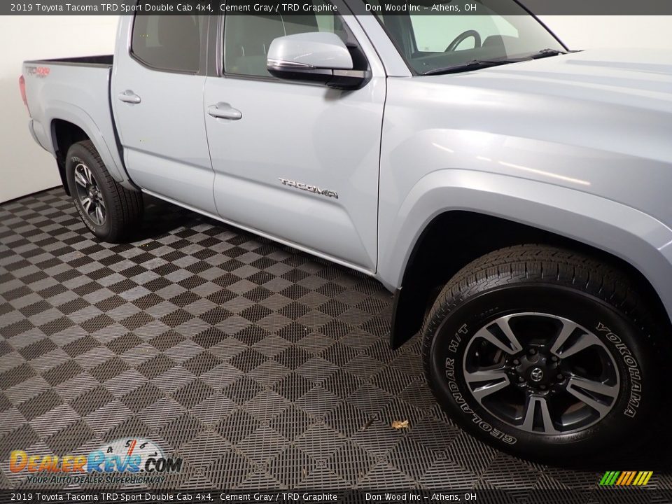 2019 Toyota Tacoma TRD Sport Double Cab 4x4 Cement Gray / TRD Graphite Photo #5