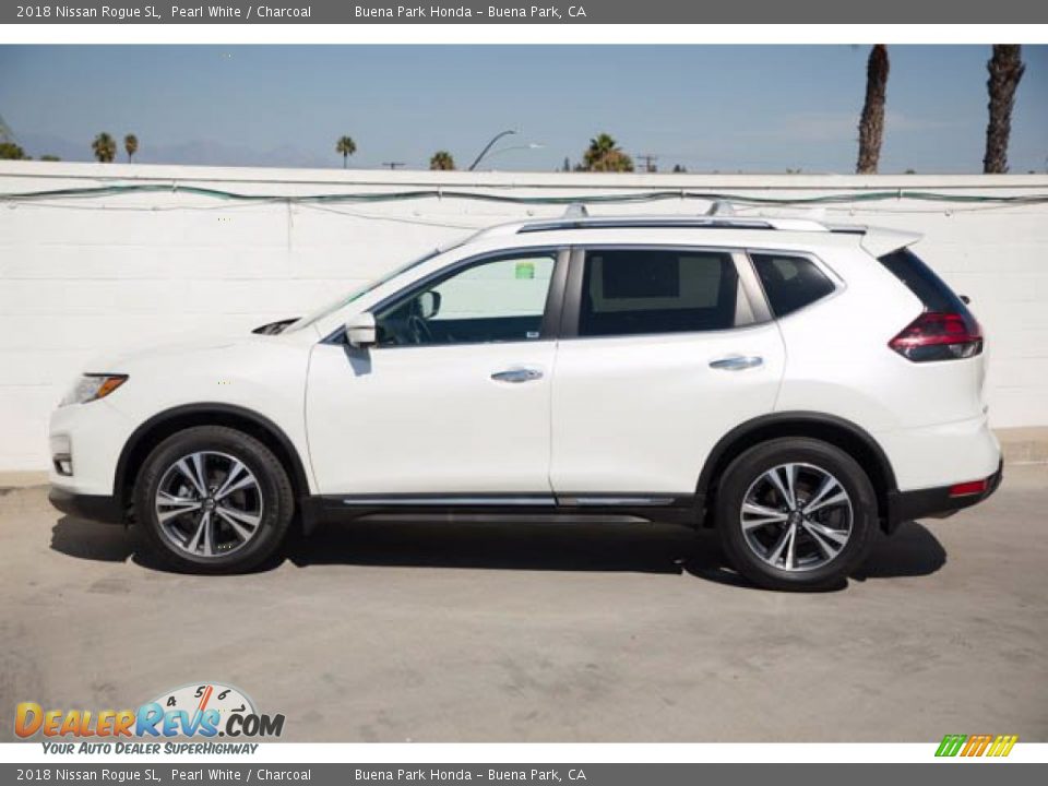 2018 Nissan Rogue SL Pearl White / Charcoal Photo #8