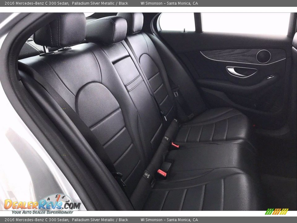 2016 Mercedes-Benz C 300 Sedan Palladium Silver Metallic / Black Photo #13