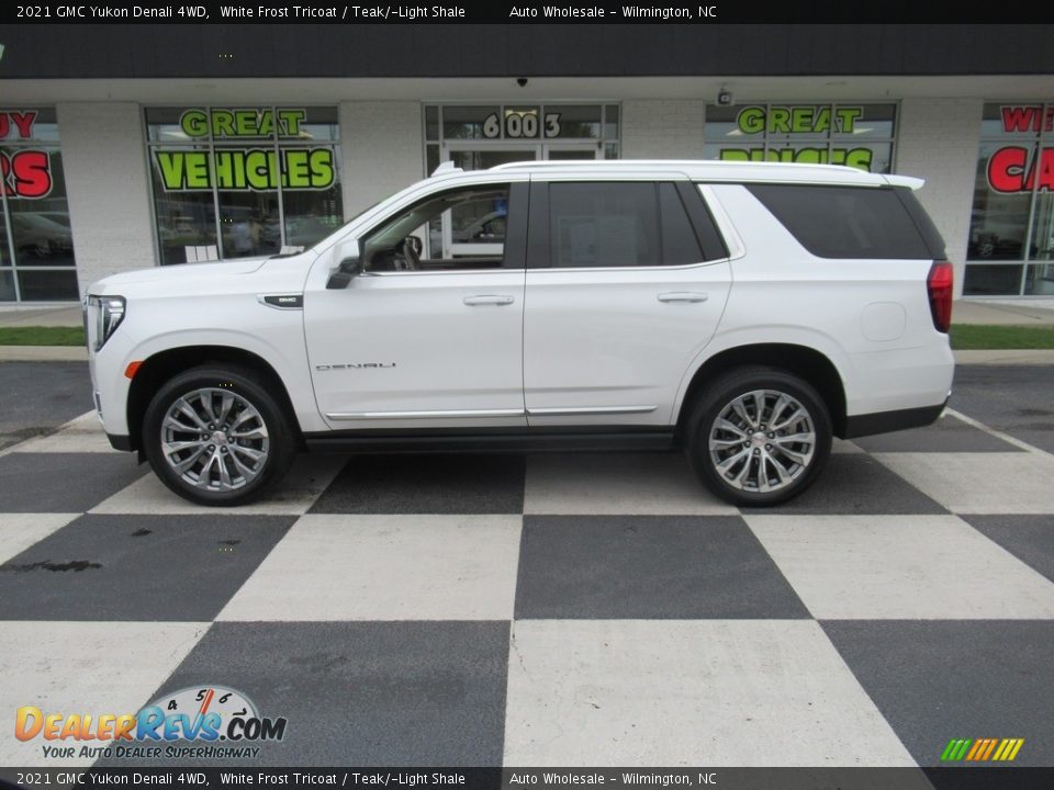 2021 GMC Yukon Denali 4WD White Frost Tricoat / Teak/­Light Shale Photo #1