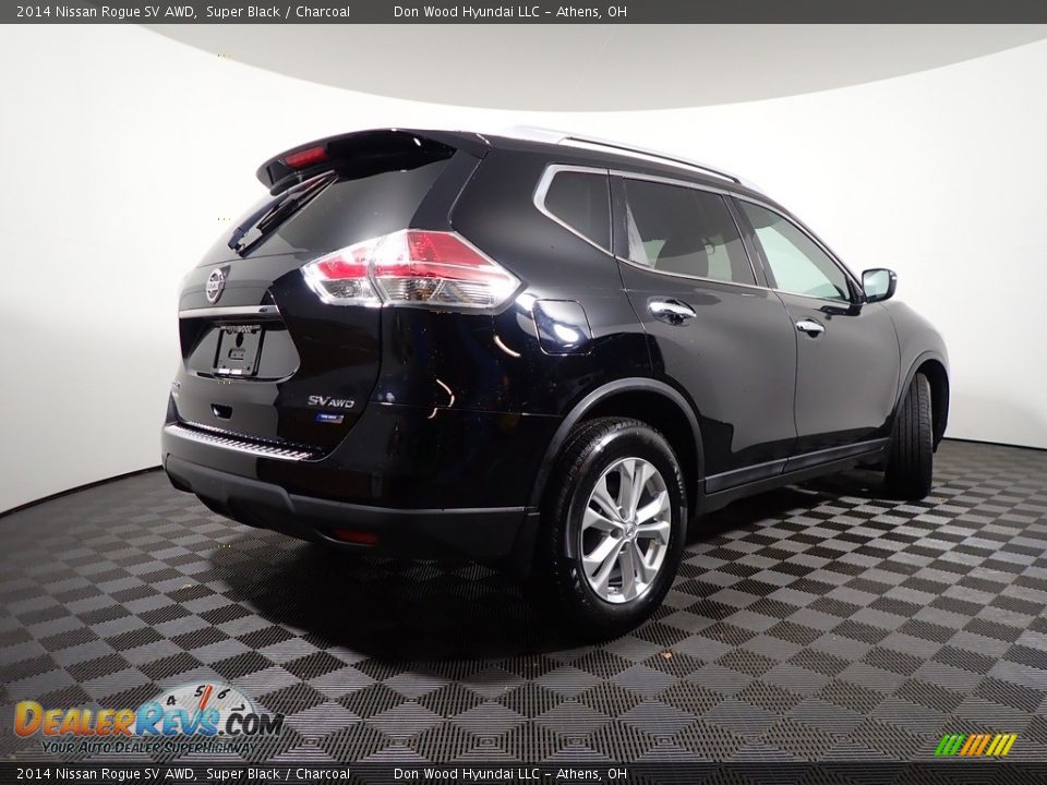 2014 Nissan Rogue SV AWD Super Black / Charcoal Photo #16
