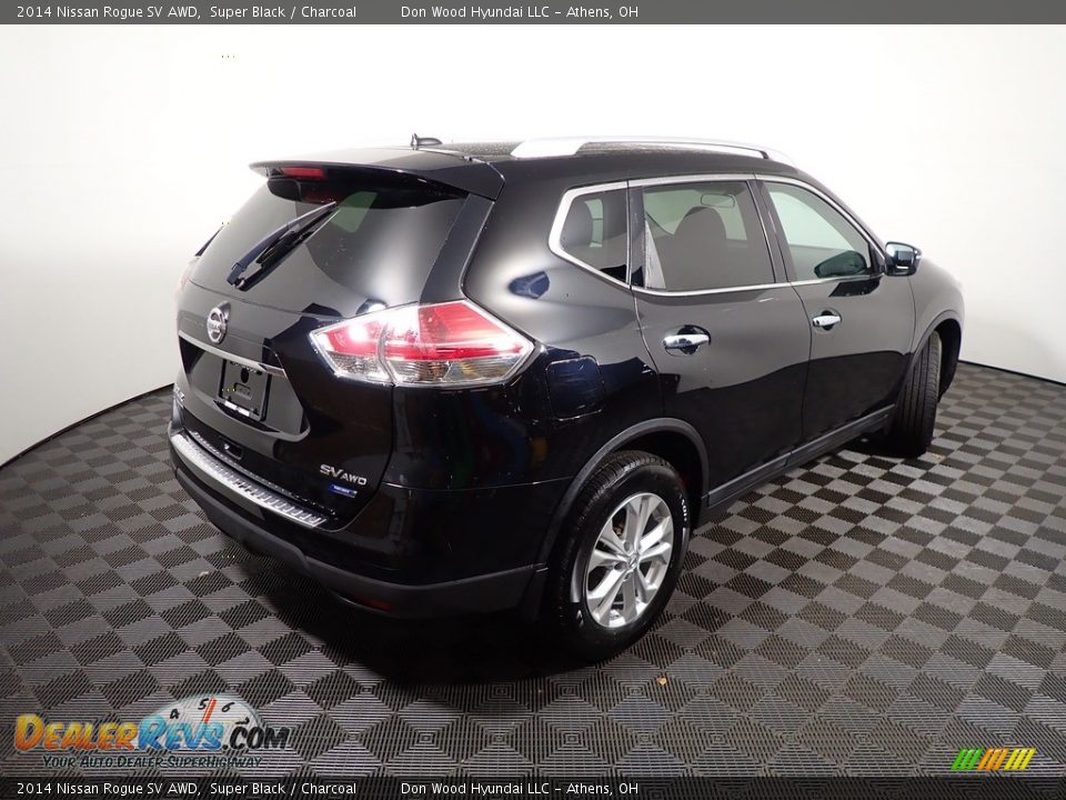 2014 Nissan Rogue SV AWD Super Black / Charcoal Photo #17