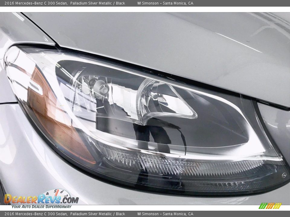 2016 Mercedes-Benz C 300 Sedan Palladium Silver Metallic / Black Photo #32