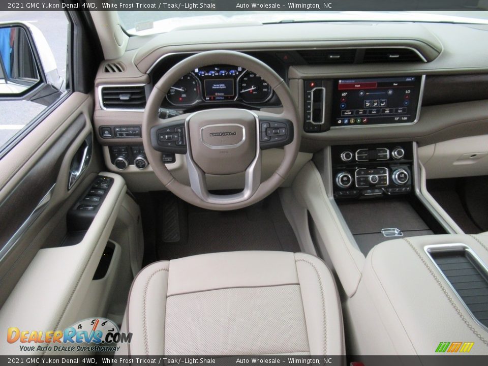 2021 GMC Yukon Denali 4WD White Frost Tricoat / Teak/­Light Shale Photo #15