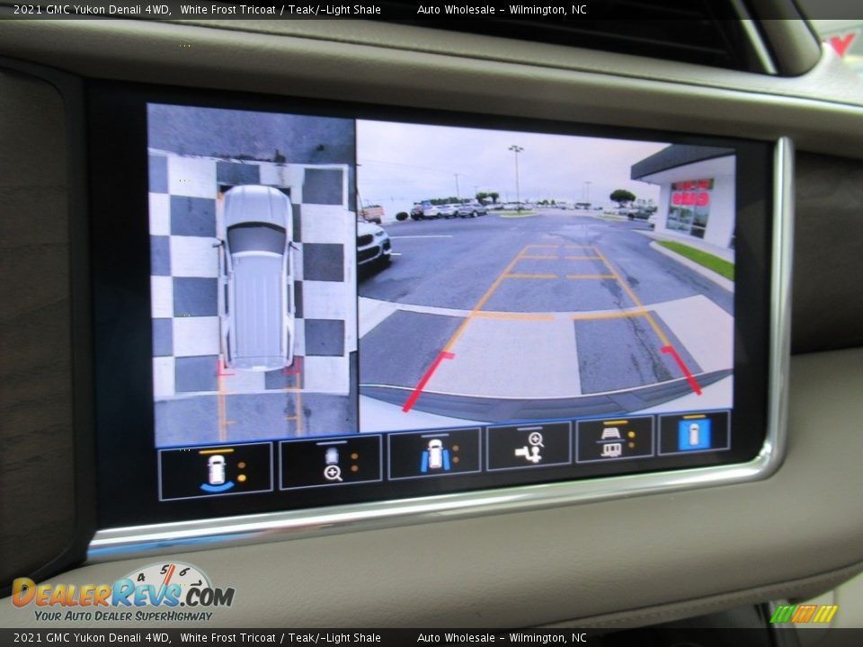 2021 GMC Yukon Denali 4WD White Frost Tricoat / Teak/­Light Shale Photo #18