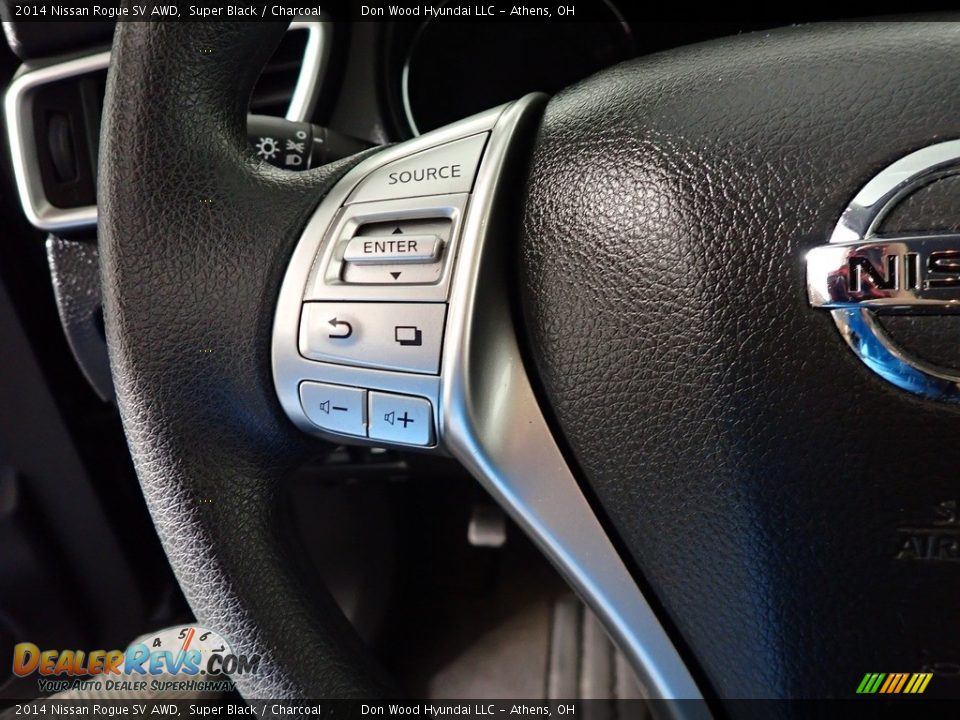 2014 Nissan Rogue SV AWD Super Black / Charcoal Photo #29