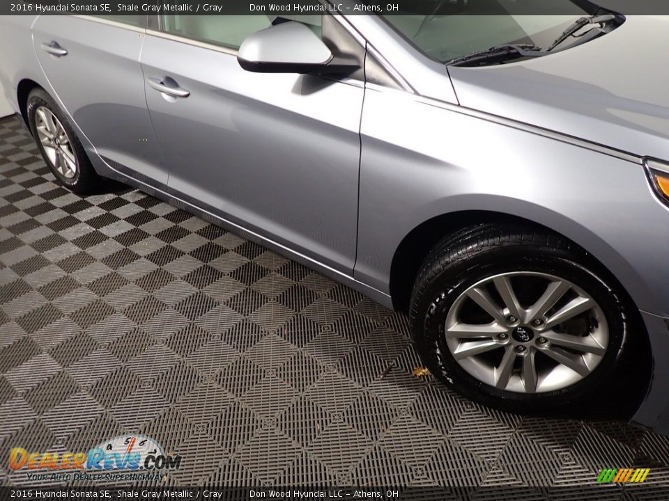 2016 Hyundai Sonata SE Shale Gray Metallic / Gray Photo #4