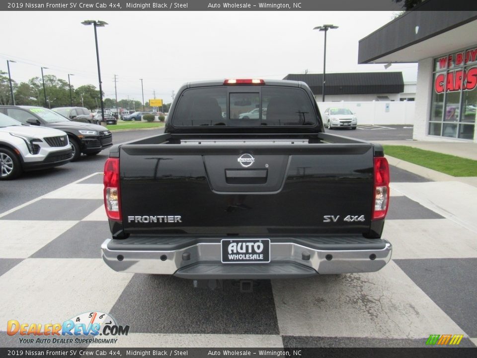 2019 Nissan Frontier SV Crew Cab 4x4 Midnight Black / Steel Photo #4