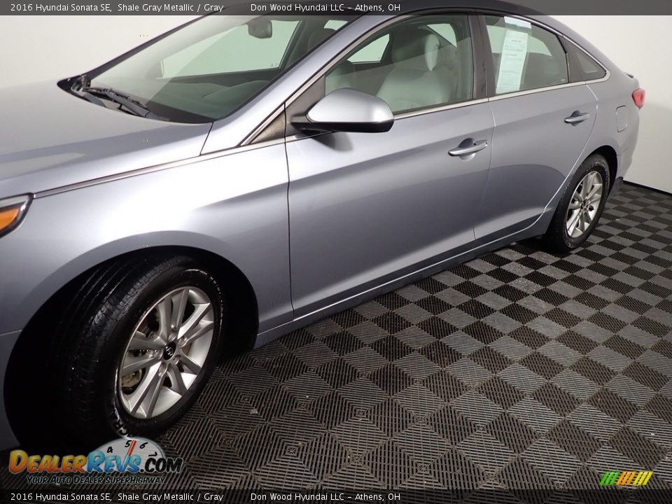 2016 Hyundai Sonata SE Shale Gray Metallic / Gray Photo #10