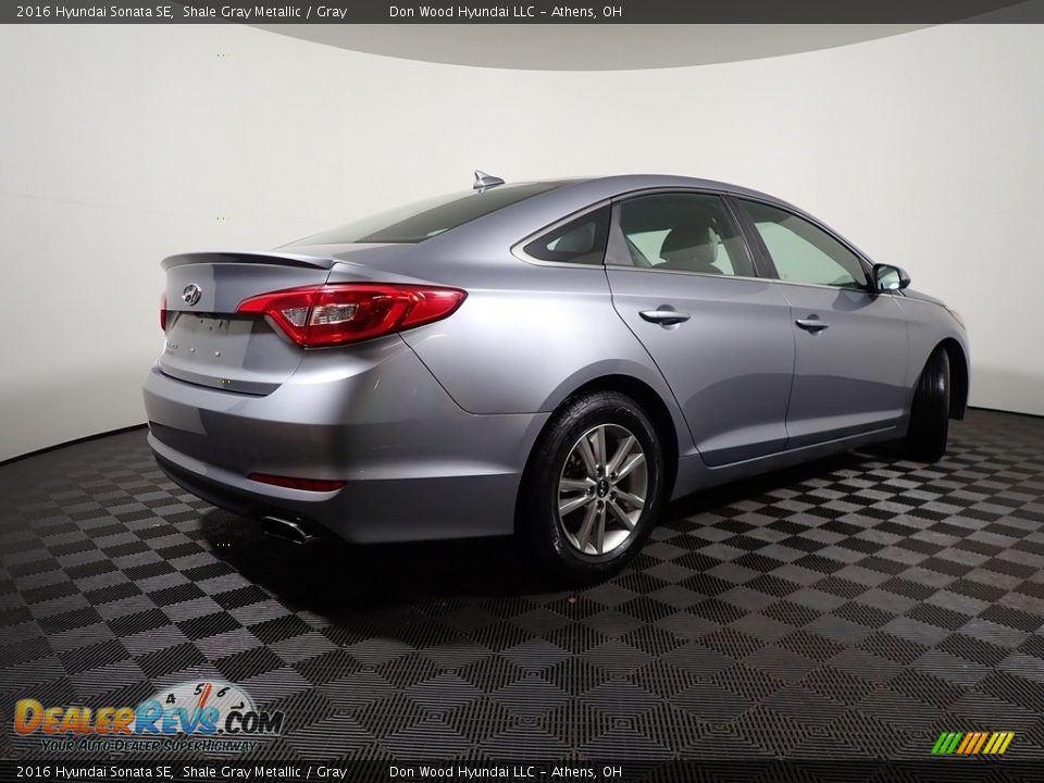2016 Hyundai Sonata SE Shale Gray Metallic / Gray Photo #16
