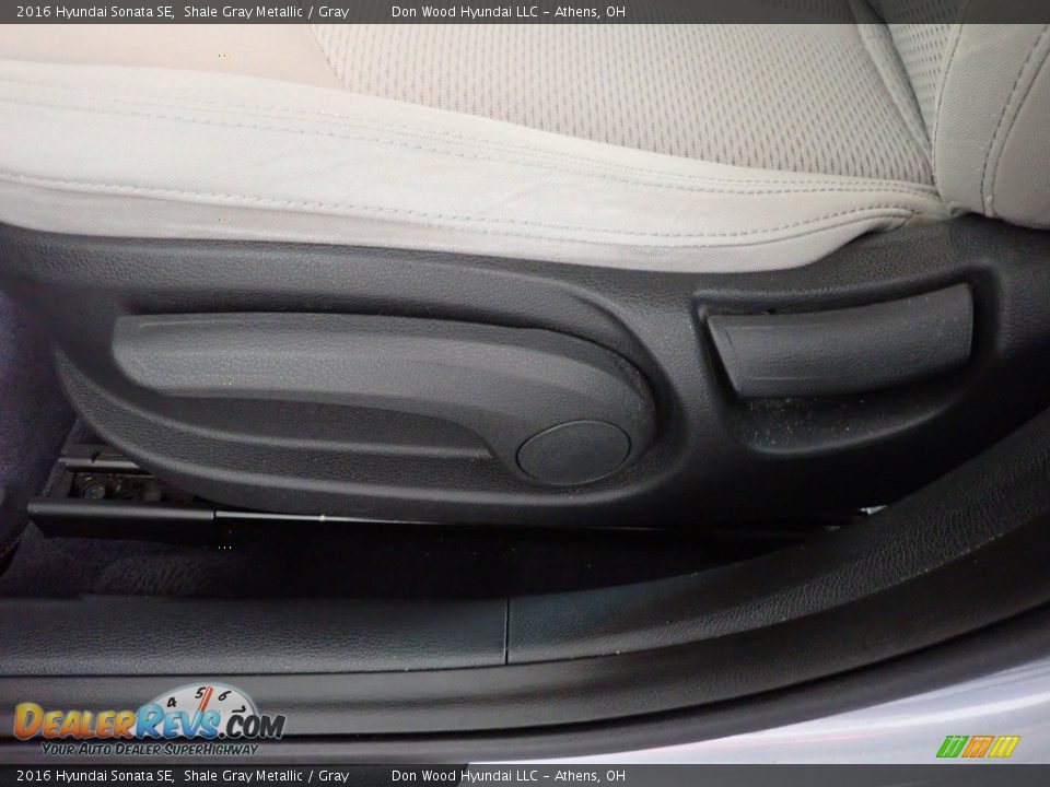 2016 Hyundai Sonata SE Shale Gray Metallic / Gray Photo #23