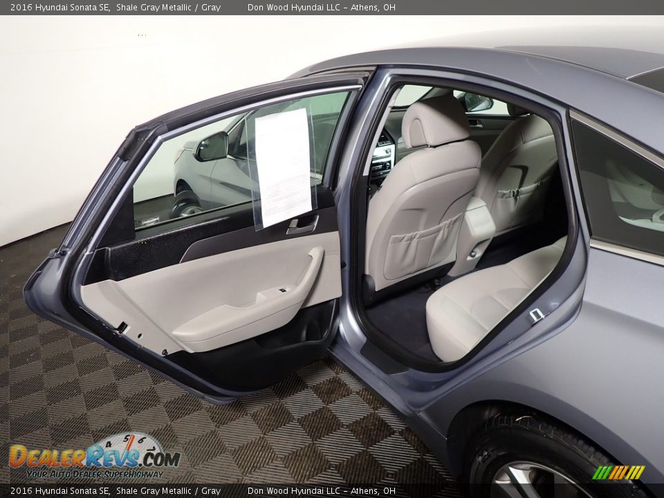 2016 Hyundai Sonata SE Shale Gray Metallic / Gray Photo #34