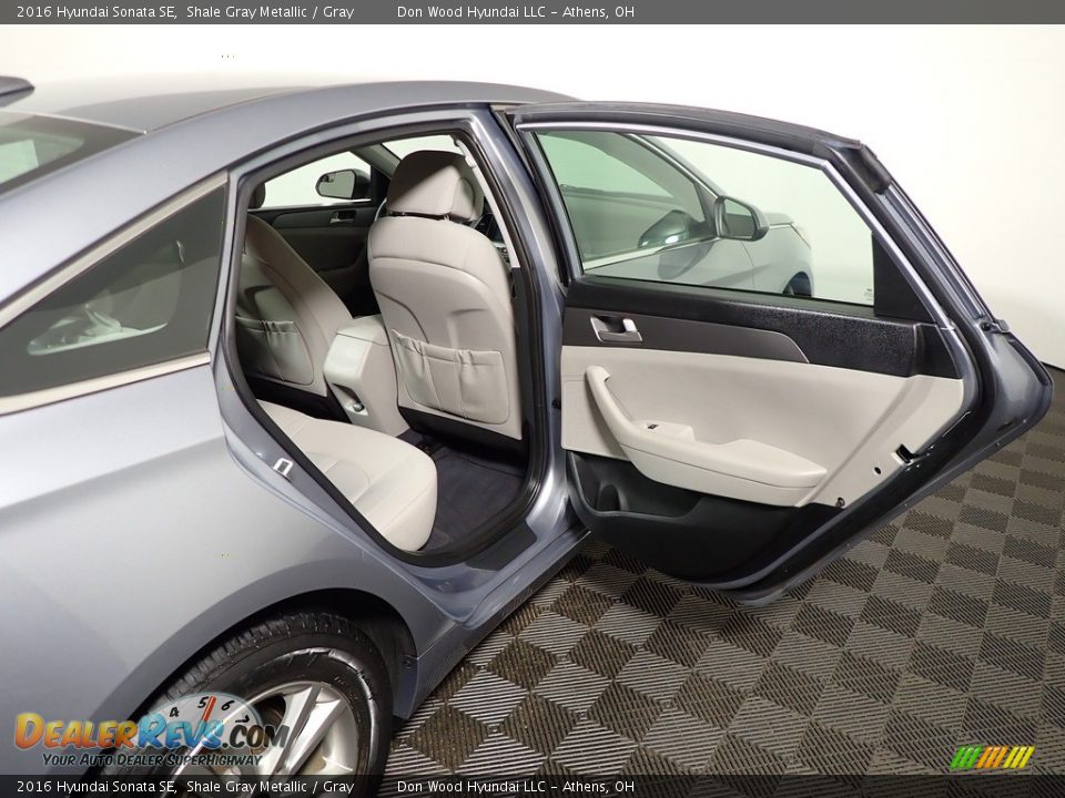 2016 Hyundai Sonata SE Shale Gray Metallic / Gray Photo #36