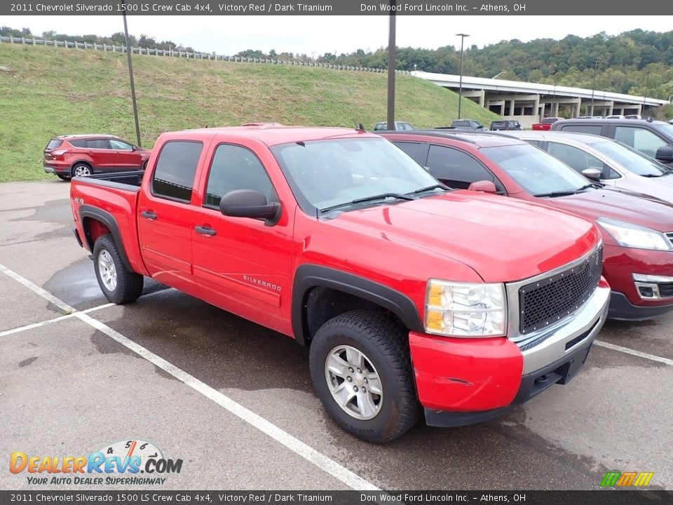 2011 Chevrolet Silverado 1500 LS Crew Cab 4x4 Victory Red / Dark Titanium Photo #2