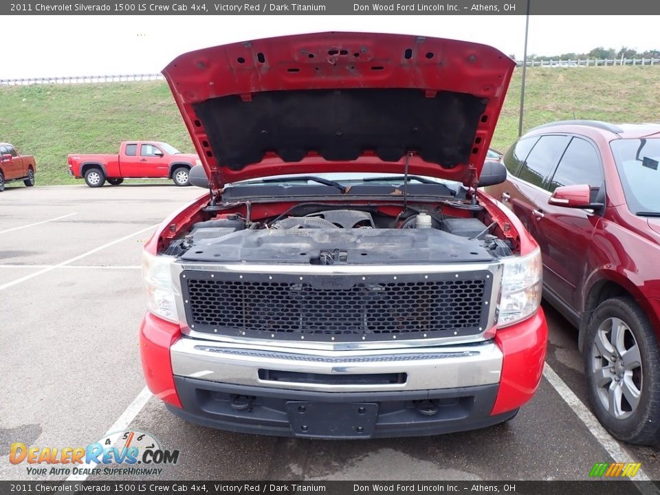 2011 Chevrolet Silverado 1500 LS Crew Cab 4x4 Victory Red / Dark Titanium Photo #4