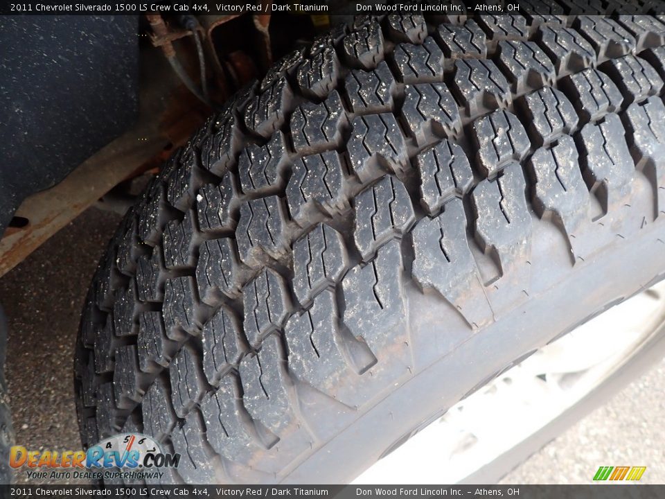 2011 Chevrolet Silverado 1500 LS Crew Cab 4x4 Victory Red / Dark Titanium Photo #12