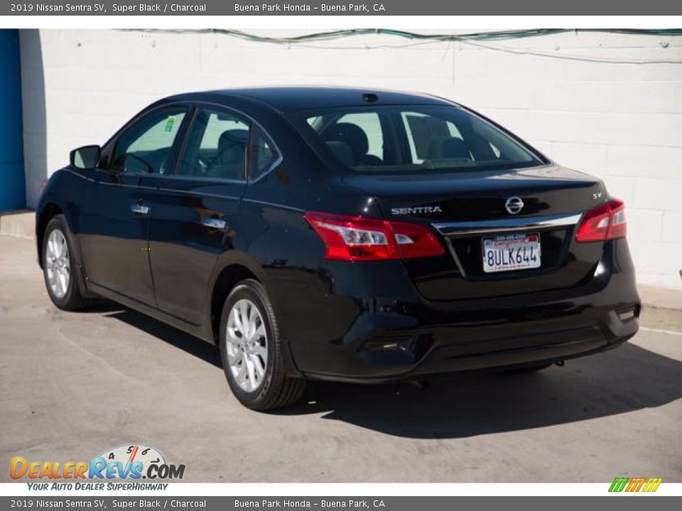 2019 Nissan Sentra SV Super Black / Charcoal Photo #2