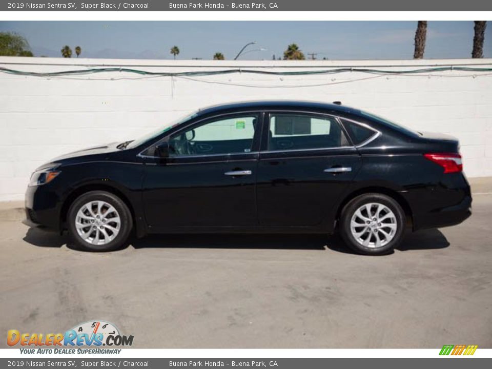 2019 Nissan Sentra SV Super Black / Charcoal Photo #10