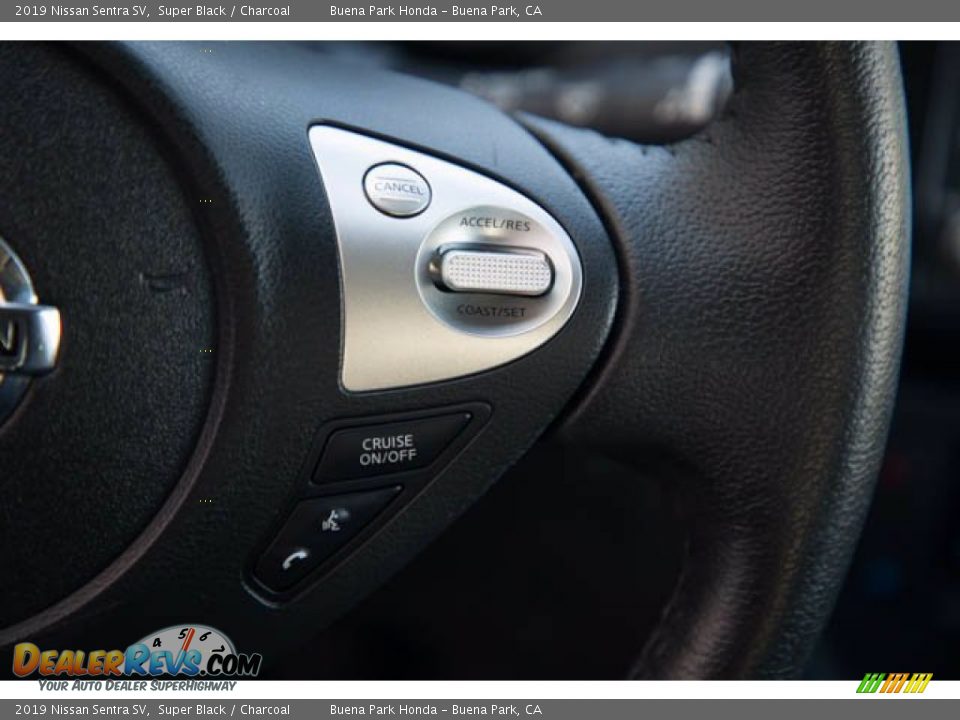 2019 Nissan Sentra SV Super Black / Charcoal Photo #17