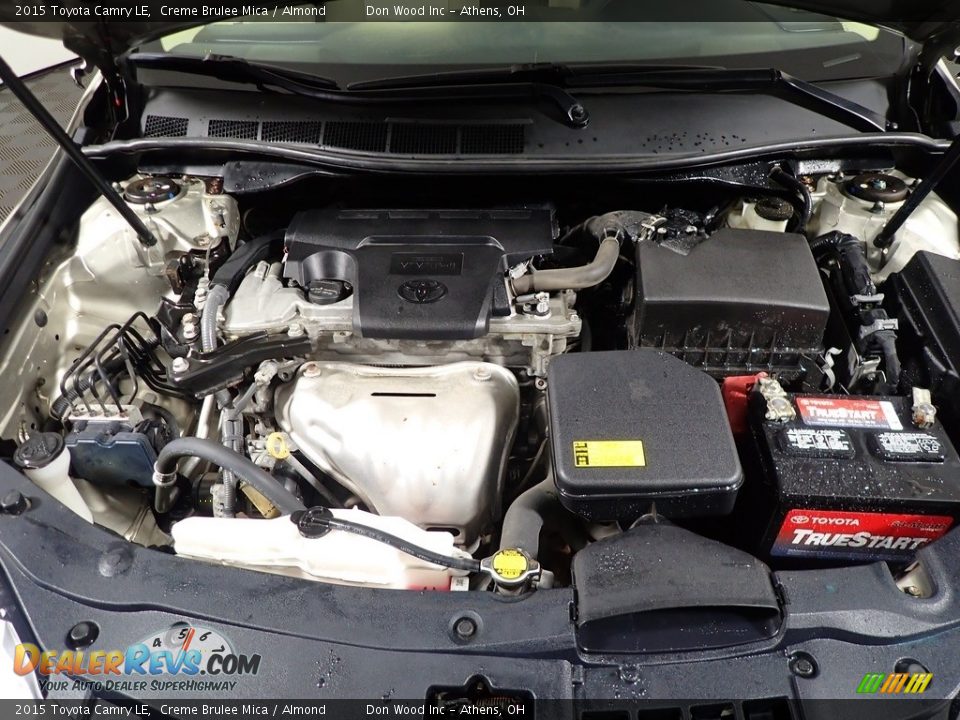 2015 Toyota Camry LE Creme Brulee Mica / Almond Photo #7