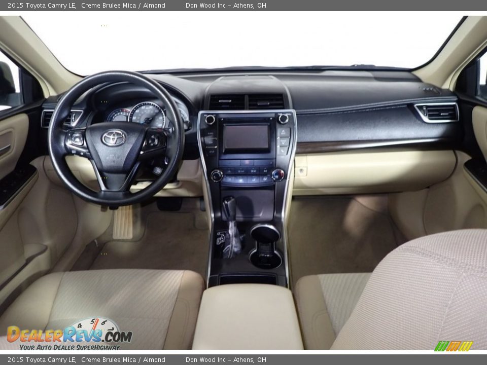 2015 Toyota Camry LE Creme Brulee Mica / Almond Photo #24