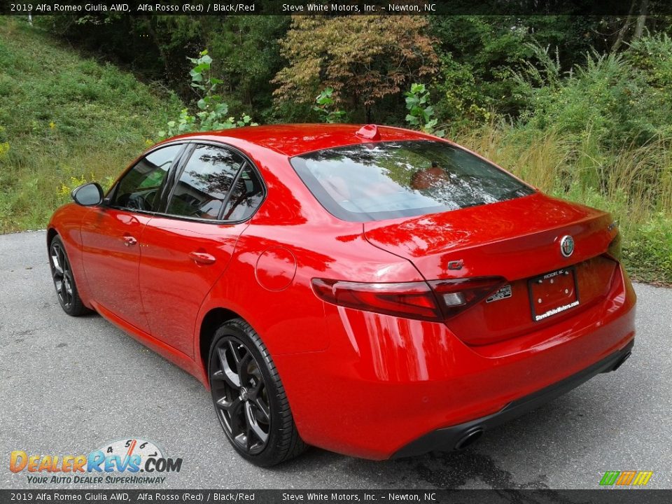 2019 Alfa Romeo Giulia AWD Alfa Rosso (Red) / Black/Red Photo #8