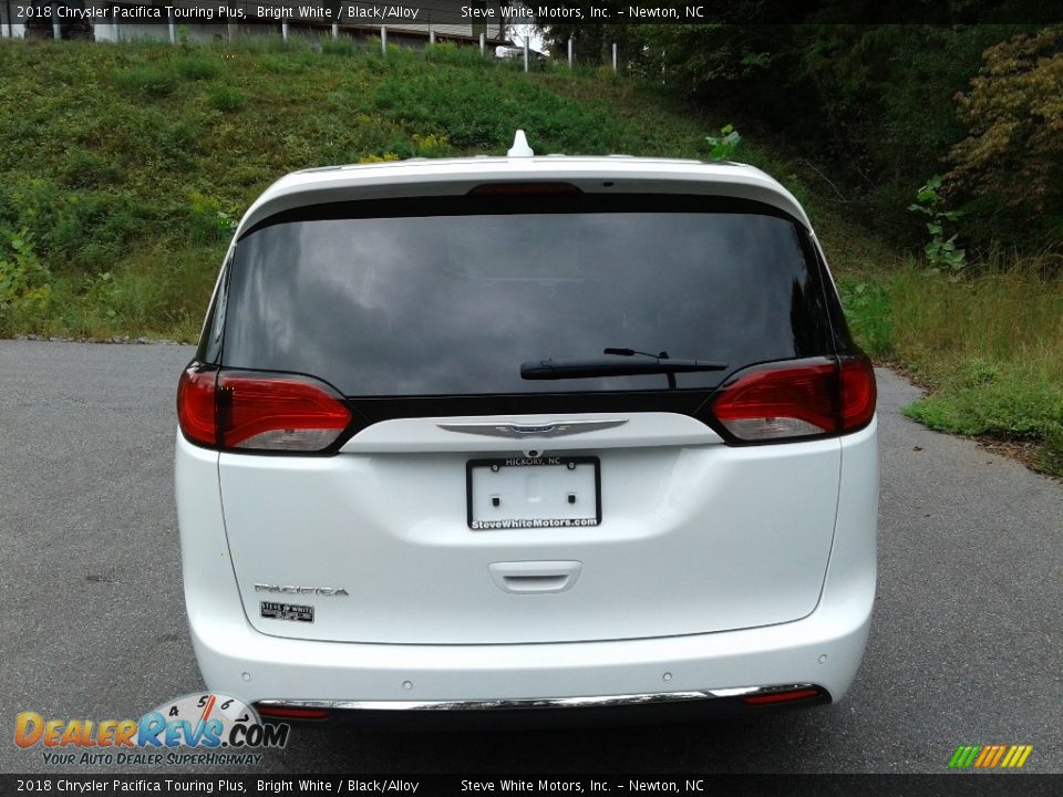 2018 Chrysler Pacifica Touring Plus Bright White / Black/Alloy Photo #7