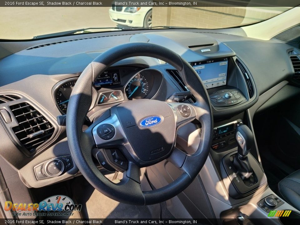 2016 Ford Escape SE Shadow Black / Charcoal Black Photo #4